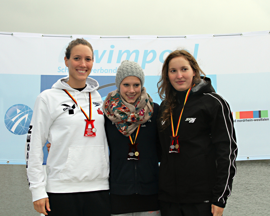Haerle, Wunram und Zihsler Schwimmerinnen